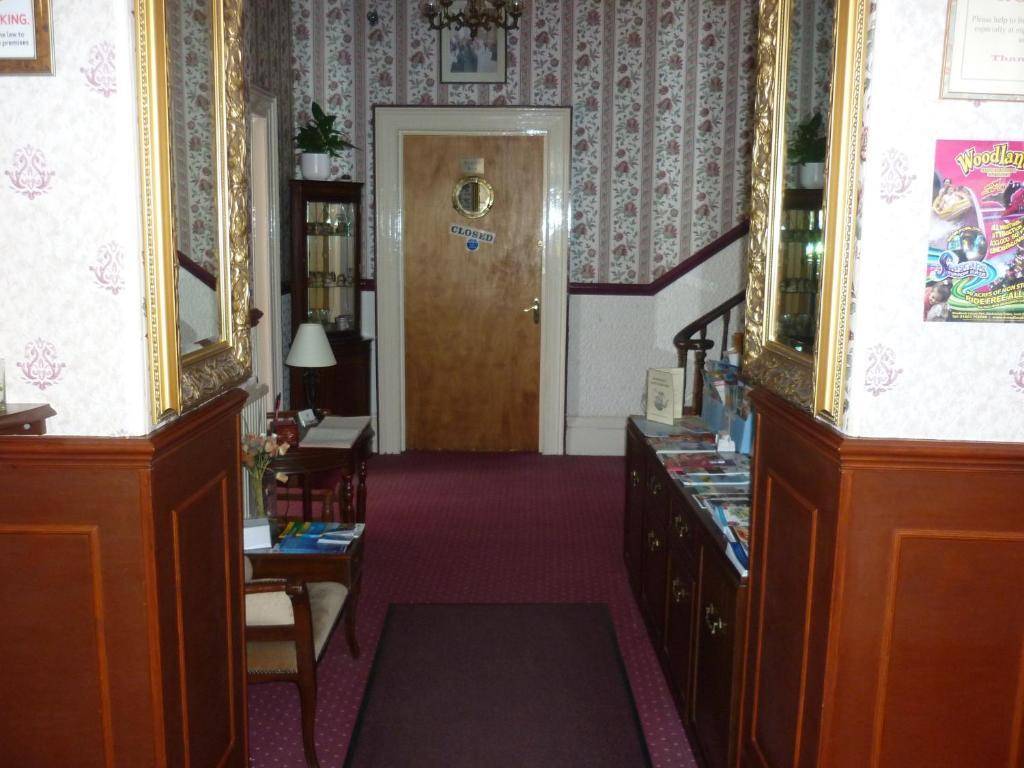 Ashwood Grange Bed and Breakfast Torquay Exteriör bild