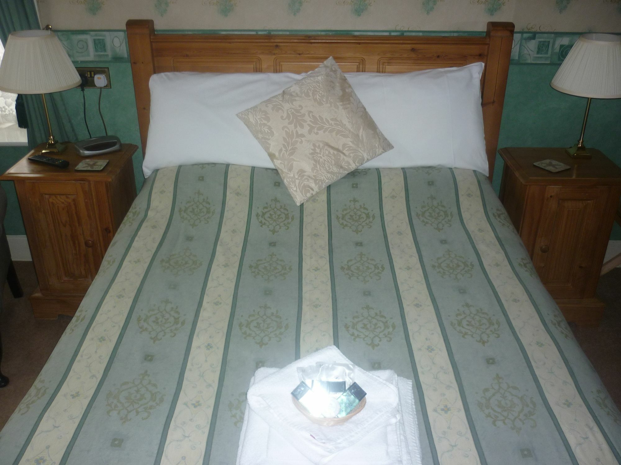 Ashwood Grange Bed and Breakfast Torquay Exteriör bild