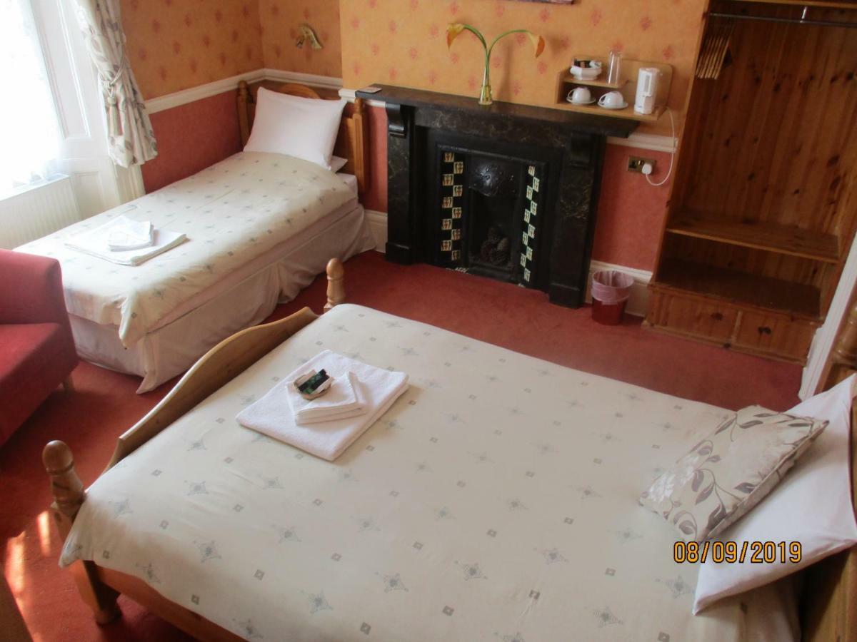 Ashwood Grange Bed and Breakfast Torquay Exteriör bild